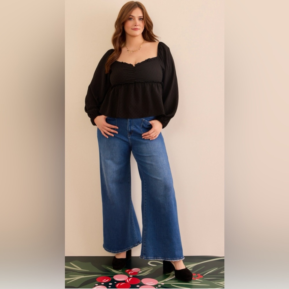Arula Textured Black Babydoll Top
SIZE 1X = 14/16 **NEW WITH TAGS!** - Picture 9 of 12